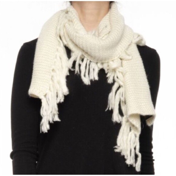 Frye Cable Knit Fringe Scarf In Cream Ivory New - Picture 2 of 7